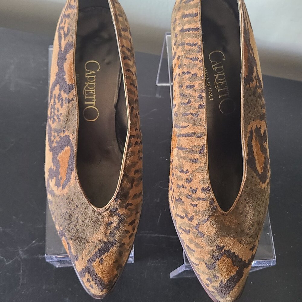 CAPRETTO Suede Animal styled design